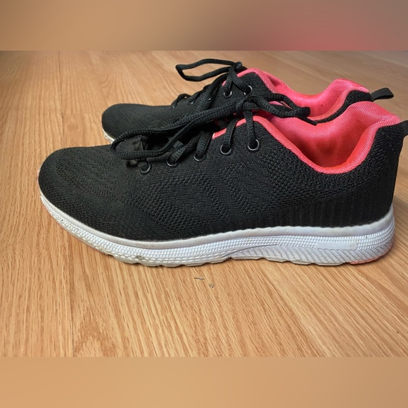 Women’s sneakers - Picture 1 of 5